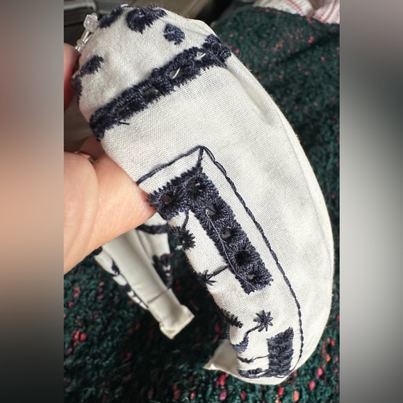 ‼️RARE‼️🎸ANTHRO🎸🔥NWT🔥Fabric Knotted Embroidered Headband - Picture 8 of 8